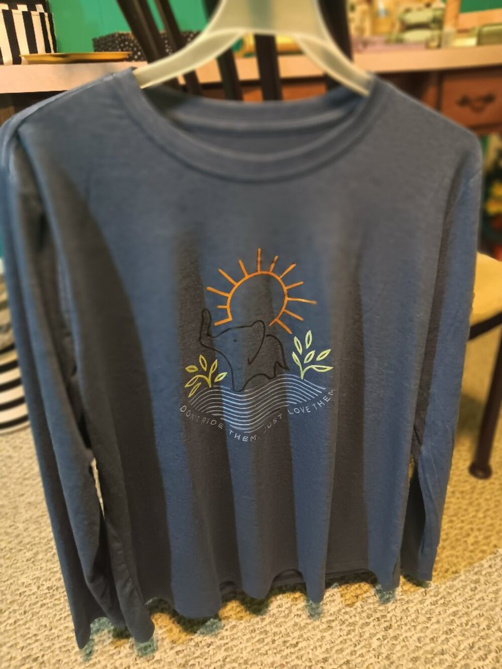 Woman's long sleeve t-shirt elephant don't ride them just love them logo new XXL